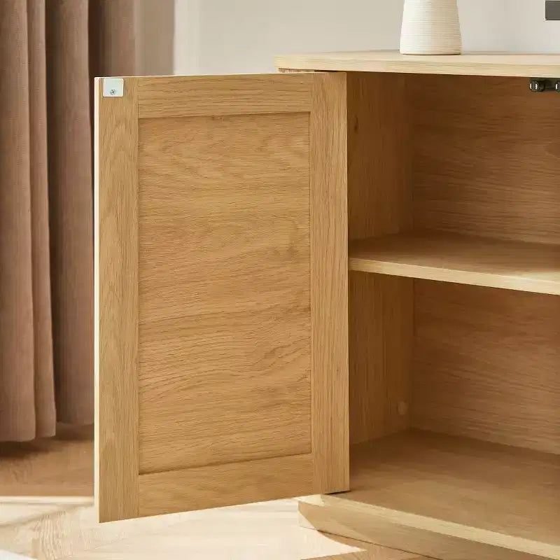 Meuble TV Japandi 64 po en rotin, console média avec coins arrondis cannelés et 4 portes en cannage