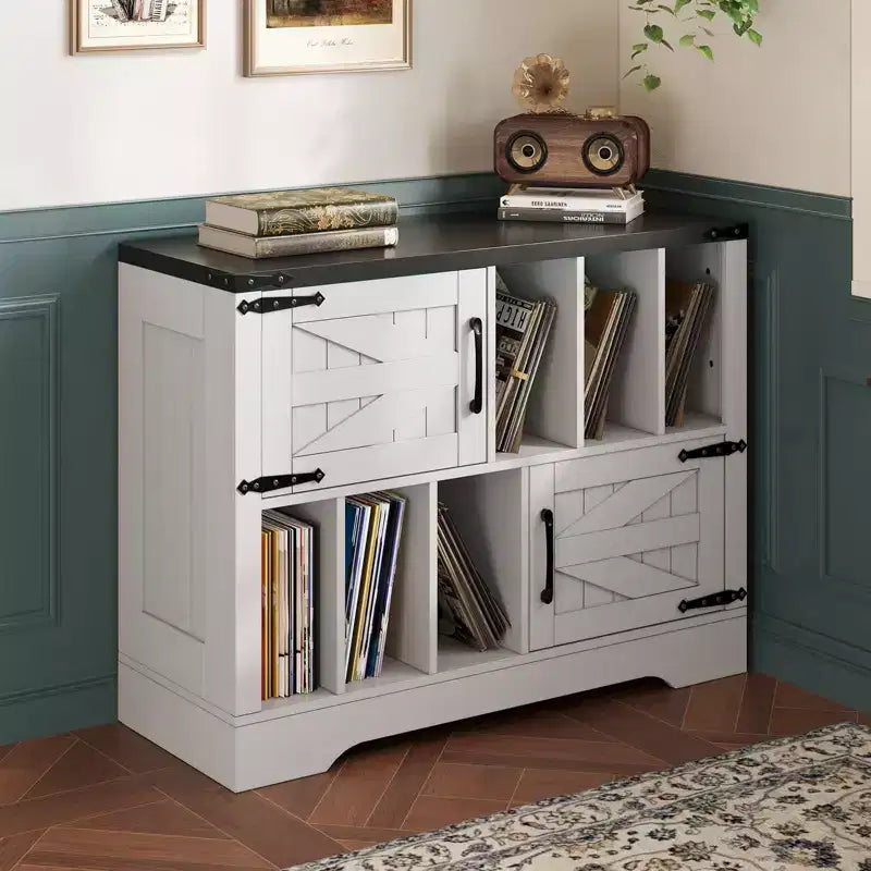 39Meuble de rangement pour tourne-disque, grand meuble de rangement pour vinyles en bois de style ferme pouvant contenir jusqu'à 450 albums avec portes de grange, table de tourne-disque pour salon ou chambre à coucher