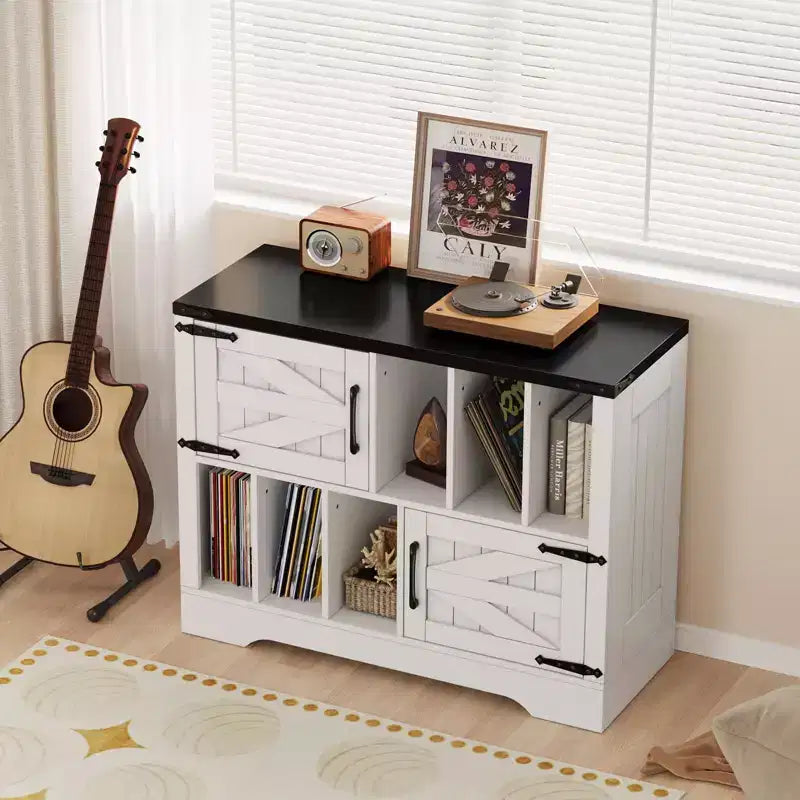 39Meuble de rangement pour tourne-disque, grand meuble de rangement pour vinyles en bois de style ferme pouvant contenir jusqu'à 450 albums avec portes de grange, table de tourne-disque pour salon ou chambre à coucher