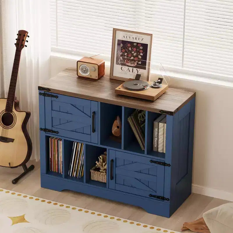 39Meuble de rangement pour tourne-disque, grand meuble de rangement pour vinyles en bois de style ferme pouvant contenir jusqu'à 450 albums avec portes de grange, table de tourne-disque pour salon ou chambre à coucher